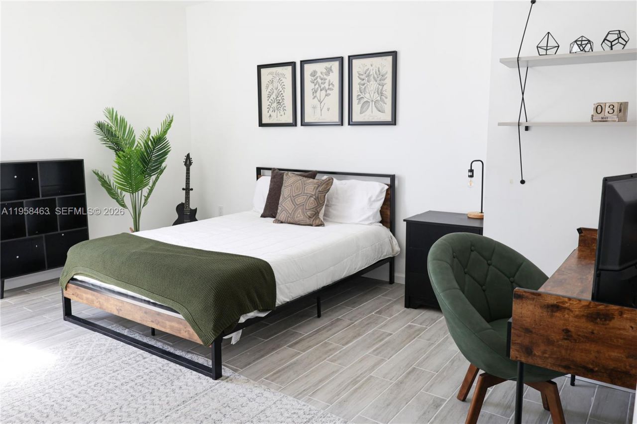 160 NE 57th, Unit B, Miami, FL 33137 Photo