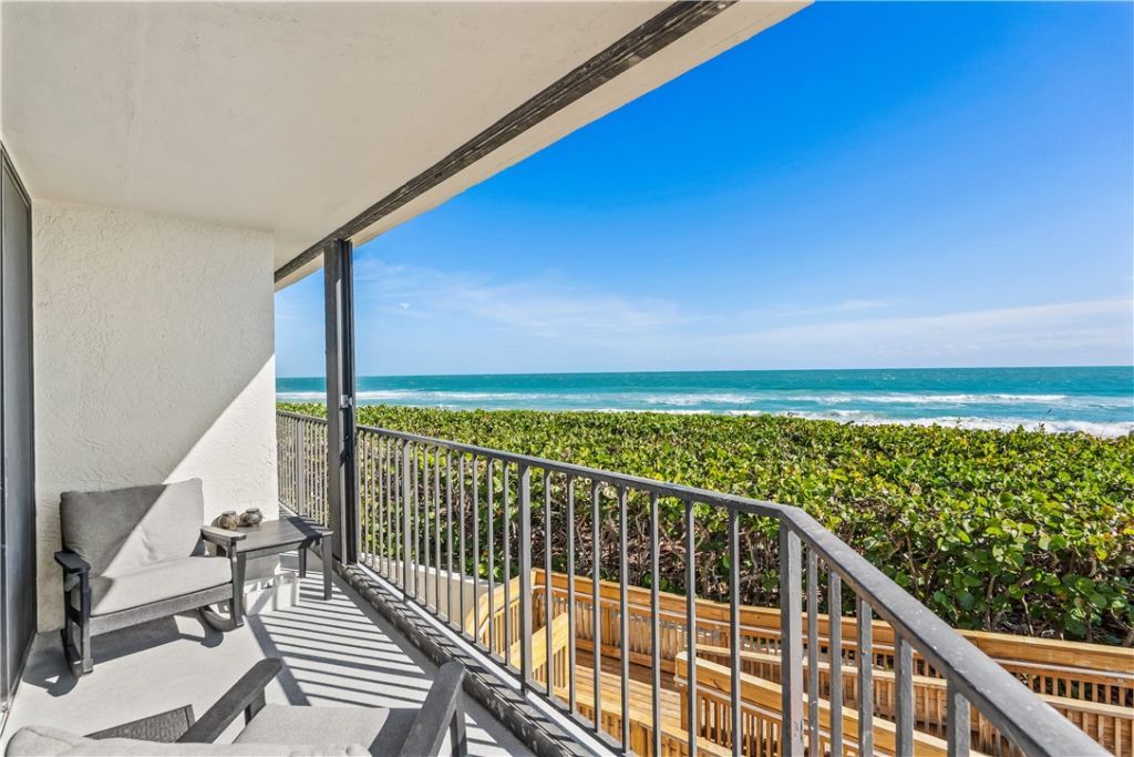 9650 S Ocean Drive, Unit 106, Jensen Beach, FL 34957 Photo