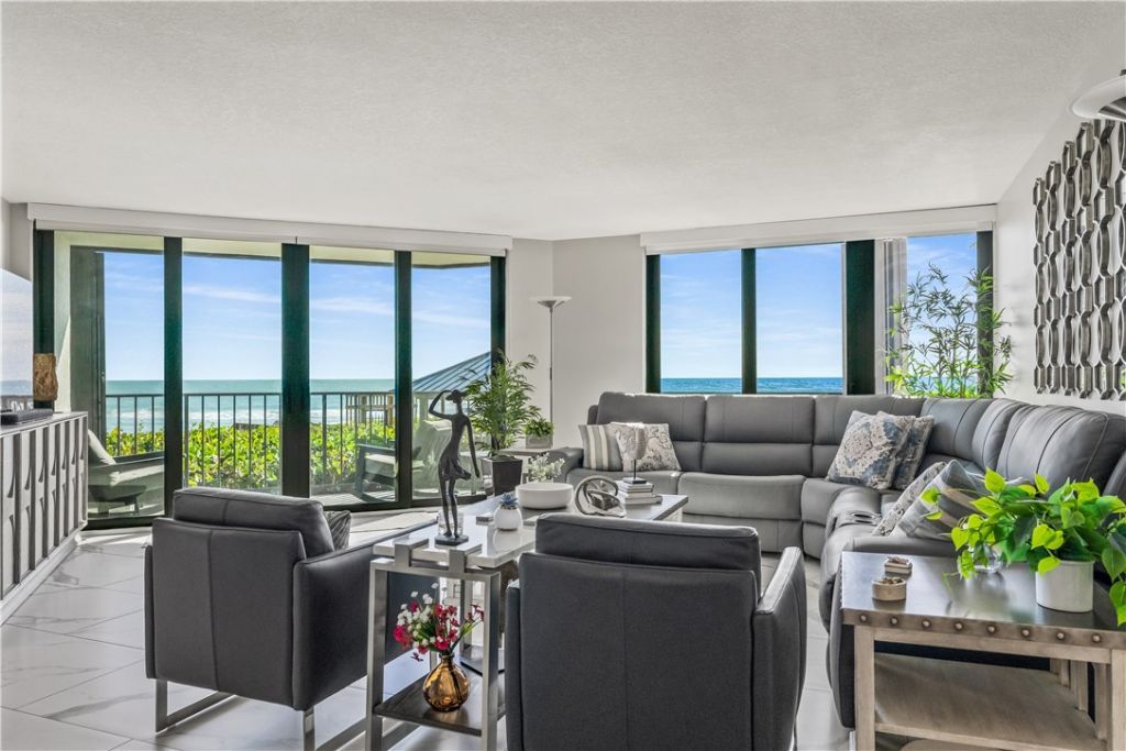 9650 S Ocean Drive, Unit 106, Jensen Beach, FL 34957 Photo