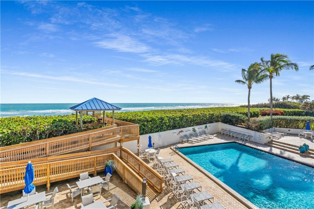 9650 S Ocean Drive, Unit 106, Jensen Beach, FL 34957 Photo