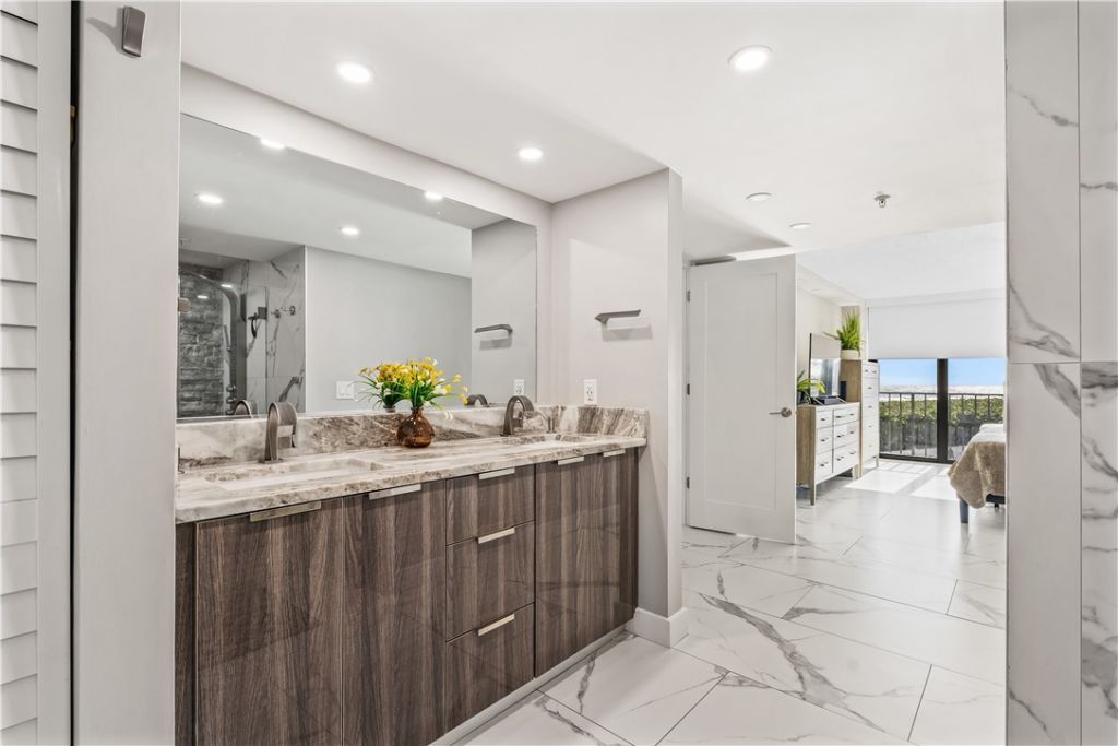 9650 S Ocean Drive, Unit 106, Jensen Beach, FL 34957 Photo