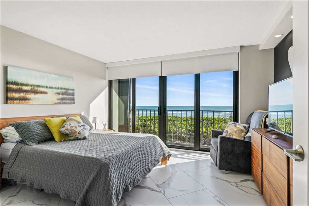 9650 S Ocean Drive, Unit 106, Jensen Beach, FL 34957 Photo