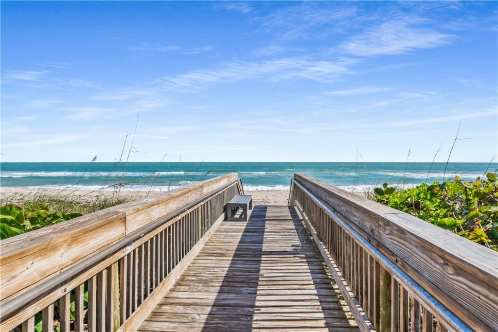 9650 S Ocean Drive, Unit 106, Jensen Beach, FL 34957 Photo