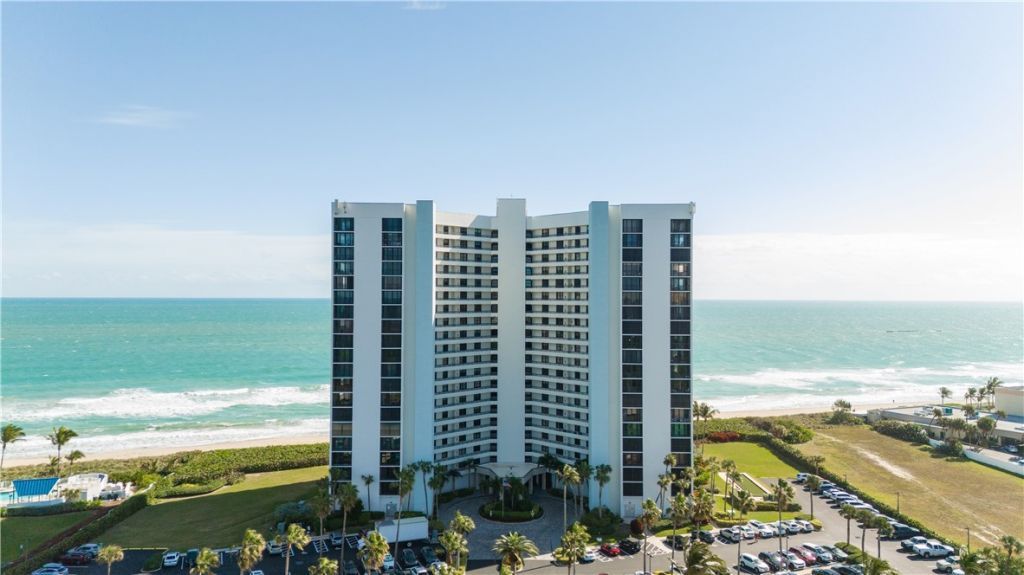 9650 S Ocean Drive, Unit 106, Jensen Beach, FL 34957 Photo
