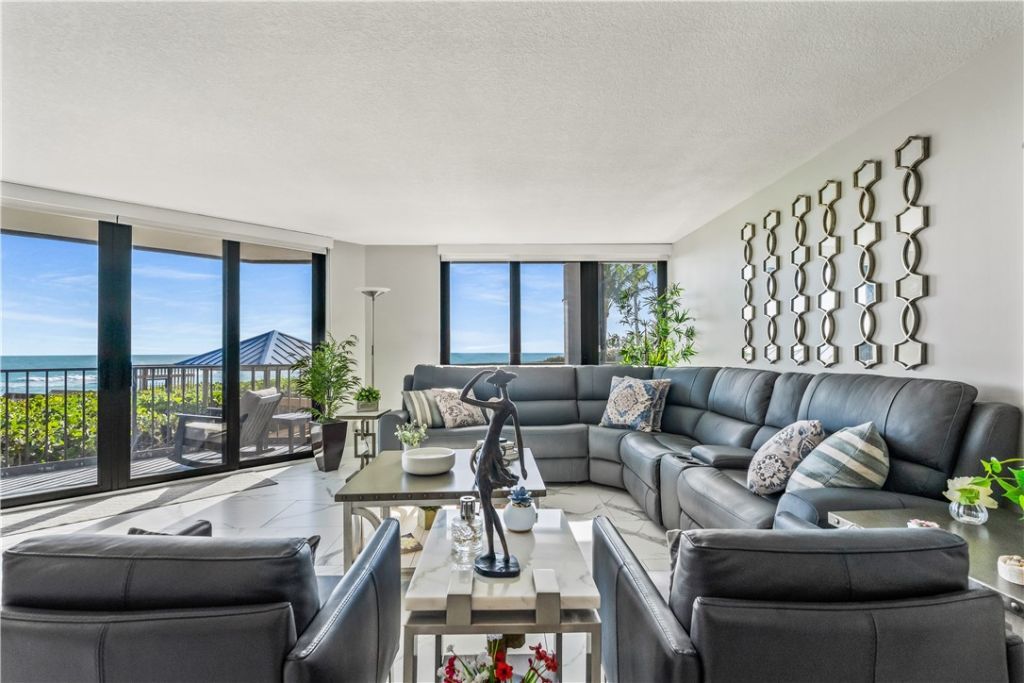 9650 S Ocean Drive, Unit 106, Jensen Beach, FL 34957 Photo