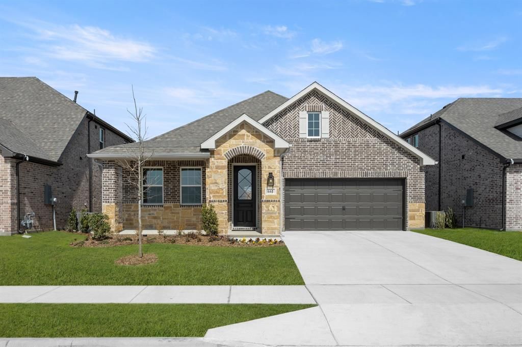 661 Tyronza Drive, Justin, TX 76247 Main Photo