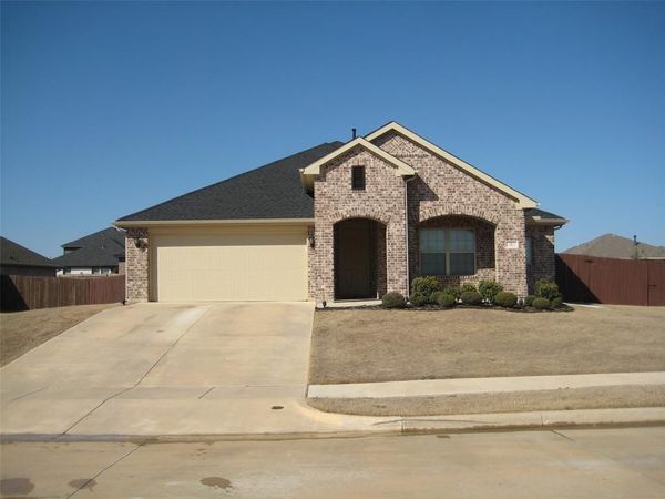 2 Grouse Run, Sanger, TX 76266