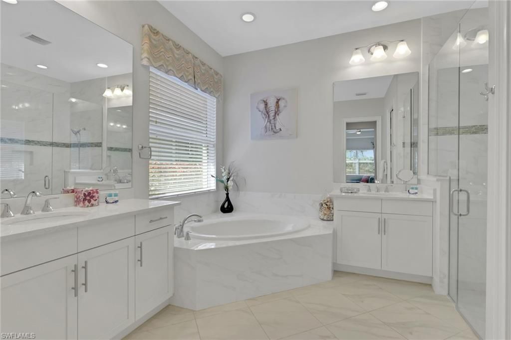 6394 Warwick Ave, Naples, FL 34113 Photo