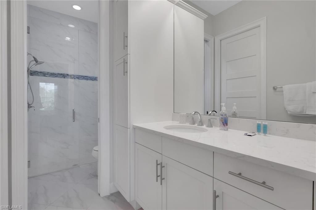 6394 Warwick Ave, Naples, FL 34113 Photo