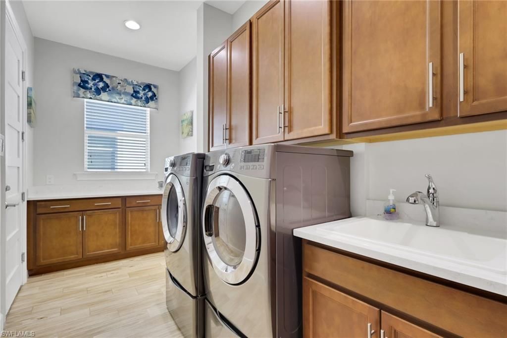 6394 Warwick Ave, Naples, FL 34113 Photo