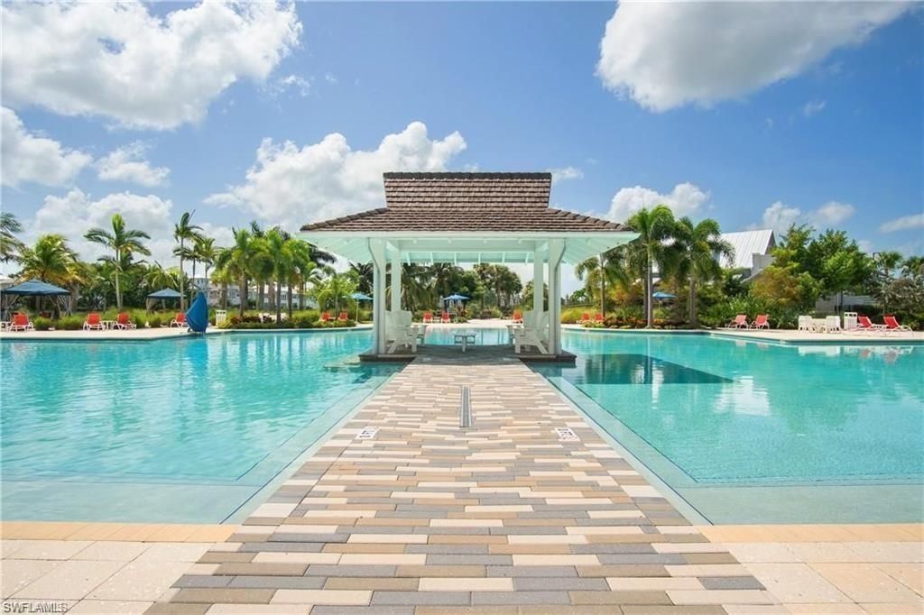 6394 Warwick Ave, Naples, FL 34113 Photo