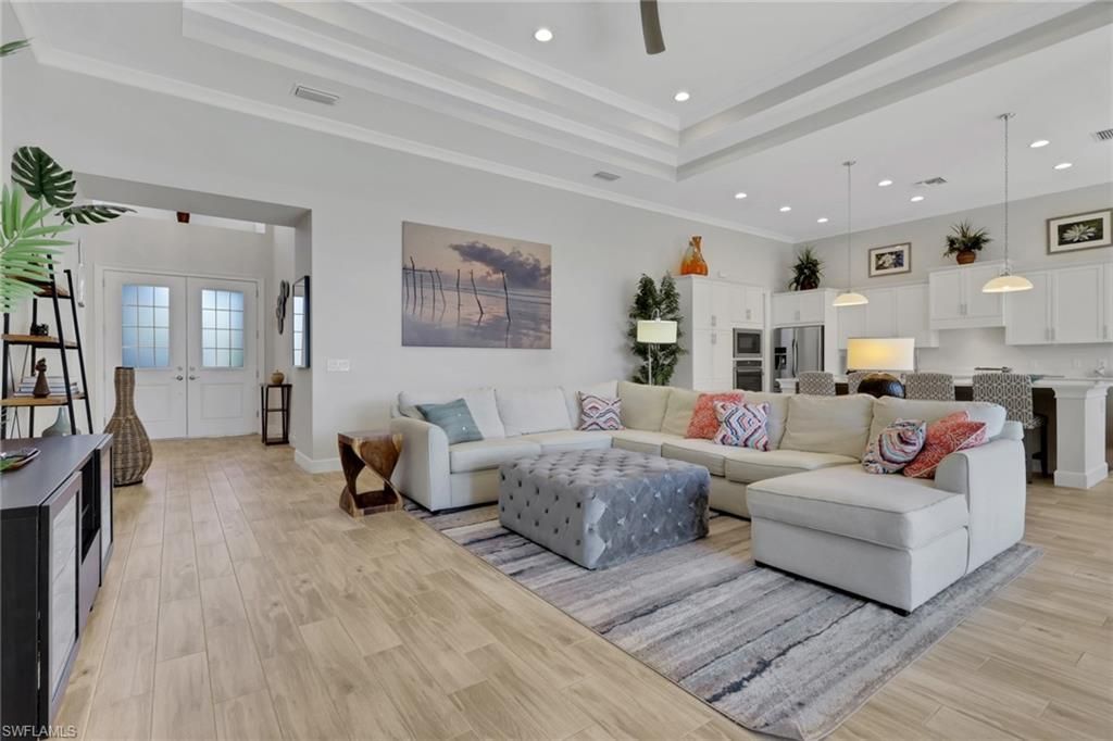 6394 Warwick Ave, Naples, FL 34113 Photo