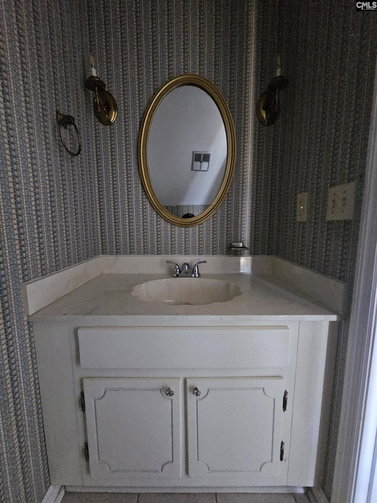 223 Rutledge Place  Photo 12