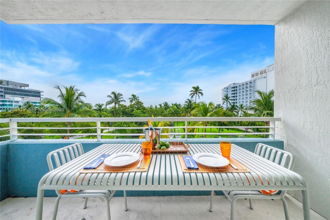 200 Ocean Dr , Unit 5D, Miami Beach, FL 33139 Photo