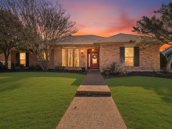 2902 Cambridgeshire Drive, Carrollton, TX 75007