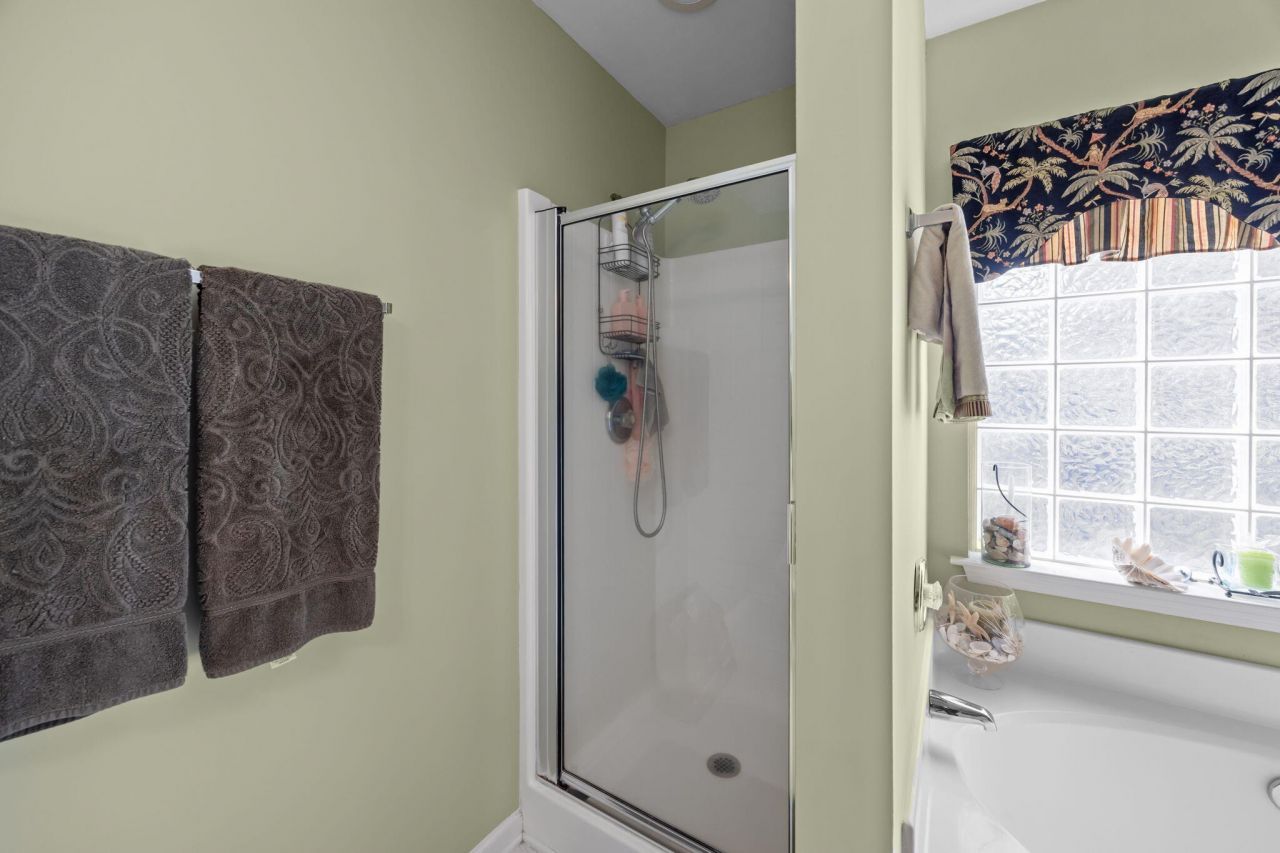 600 Pointe Of Oaks Road Photo 21