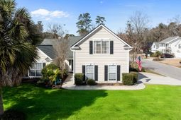 600 Pointe Of Oaks Road photo 4