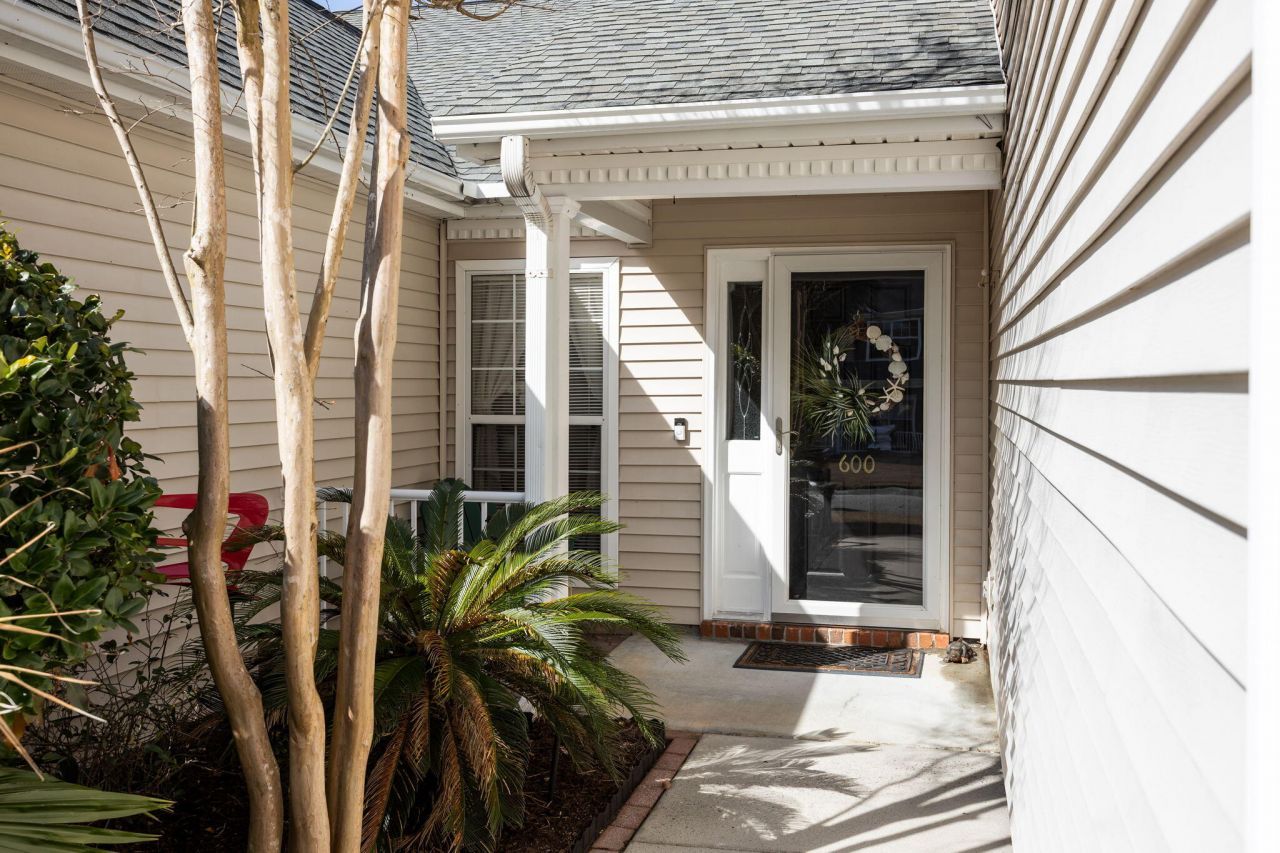 600 Pointe Of Oaks Road Photo 31