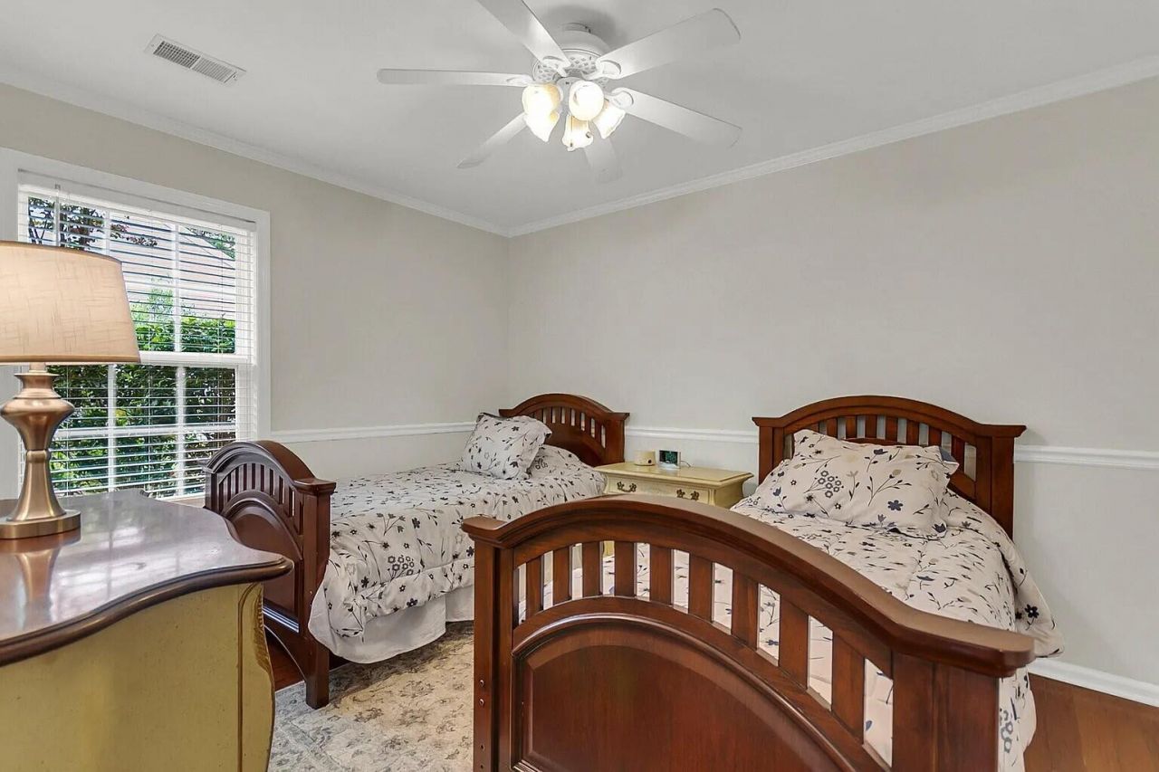 1366 Sassafrass Circle Photo 15