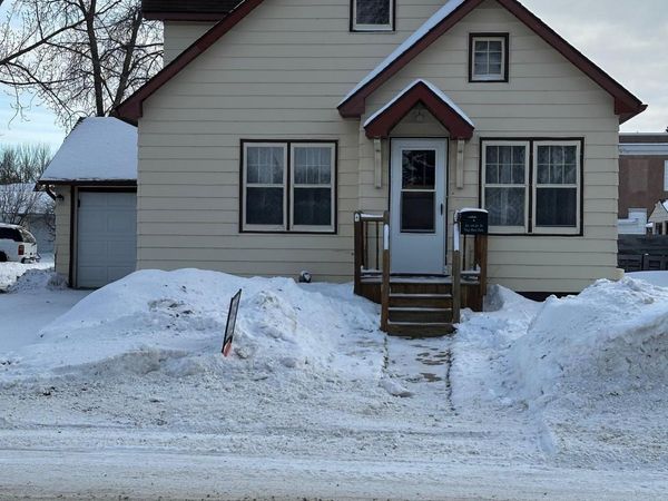 216 6th Street W, Thief River Falls, MN 56701