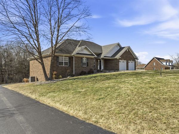 886 Megan Lane, Glasgow, KY 42141