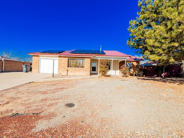 849 Nicklaus Drive SE, Rio Rancho, NM 87124