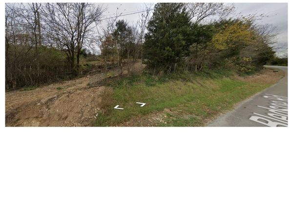 146 Bledsoe Rd , Petersburg, TN 37144