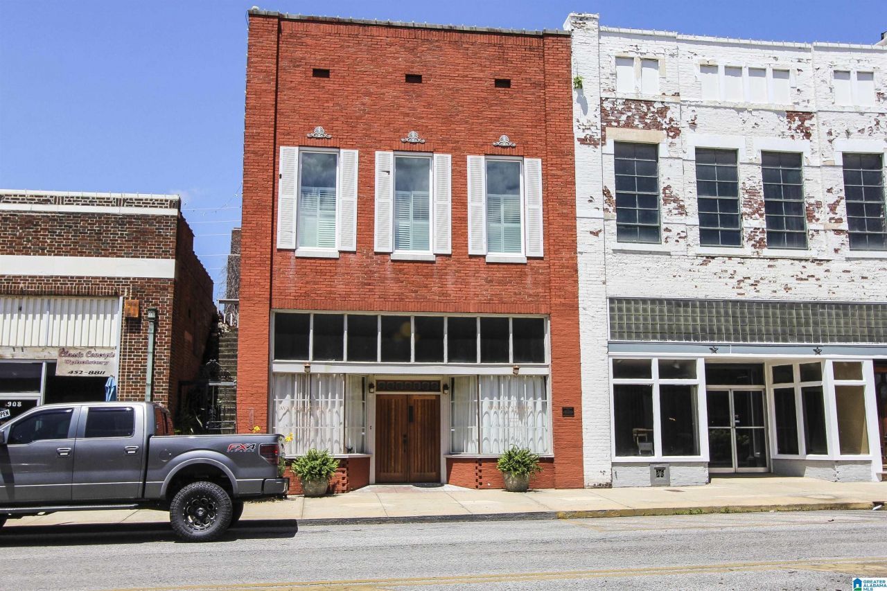 0910 Noble Street, Anniston, AL 36201 Main Photo