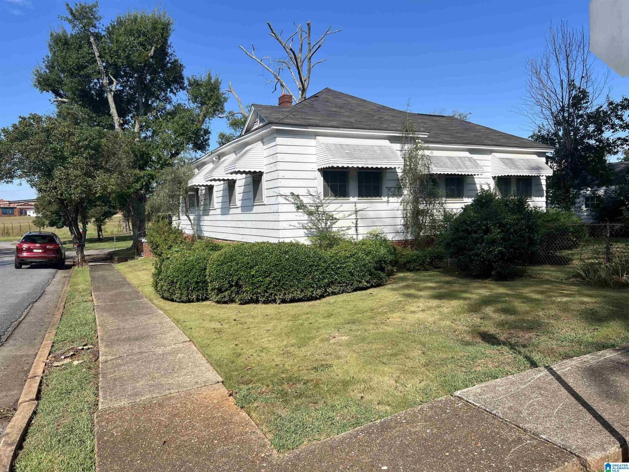 101 Charles Street, Talladega, AL 35160 Main Photo