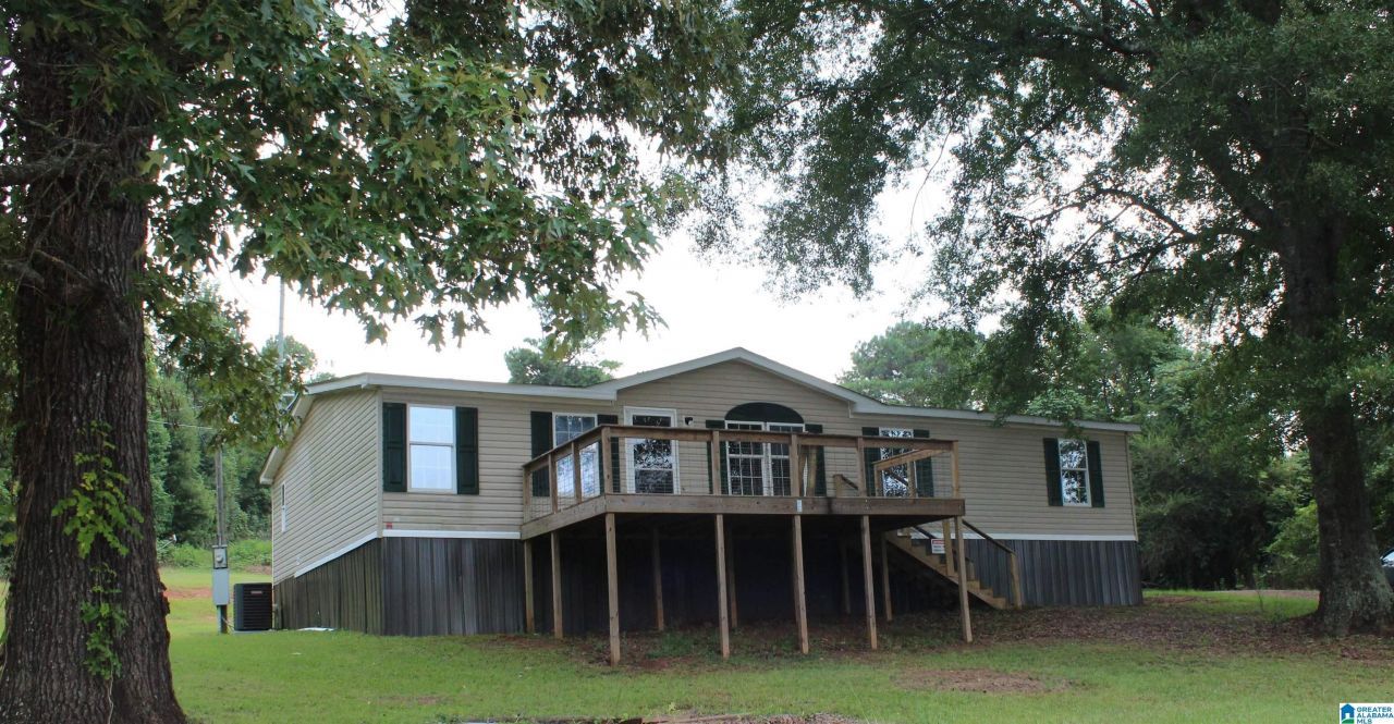 556 Old Miller Ferry Road, Dadeville, AL 36853 Main Photo