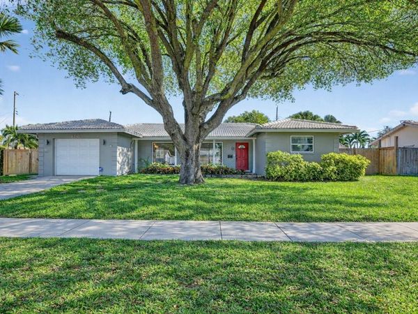 800 SW 12th Avenue, Boca Raton, FL 33486