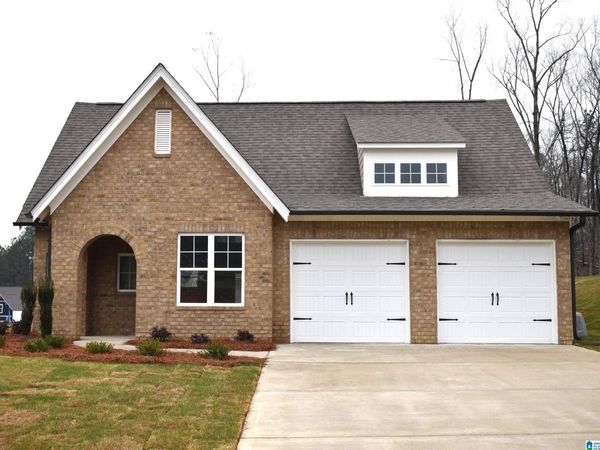 401 GATESHEAD DRIVE, STERRETT, AL 35147