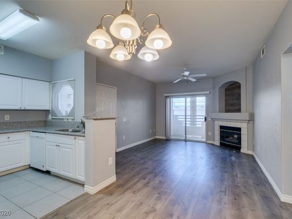 5415 W Harmon Avenue, Unit 1047, Las Vegas, NV 89103