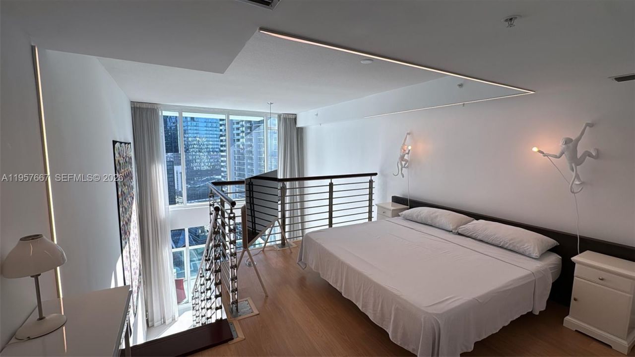 41 SE 5th St , Unit 2004, Miami, FL 33131 Photo