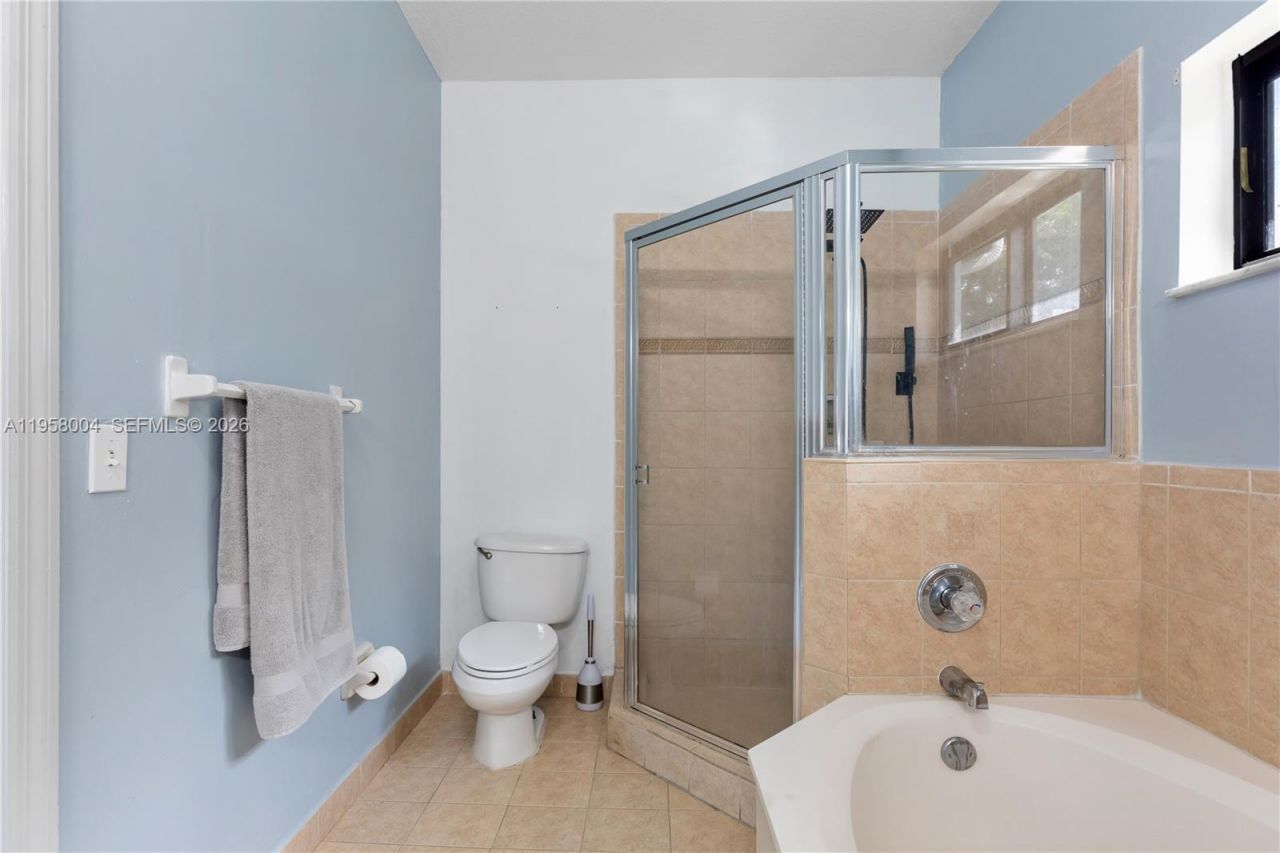 20140 SW 132nd Ave, Miami, FL 33177 Photo