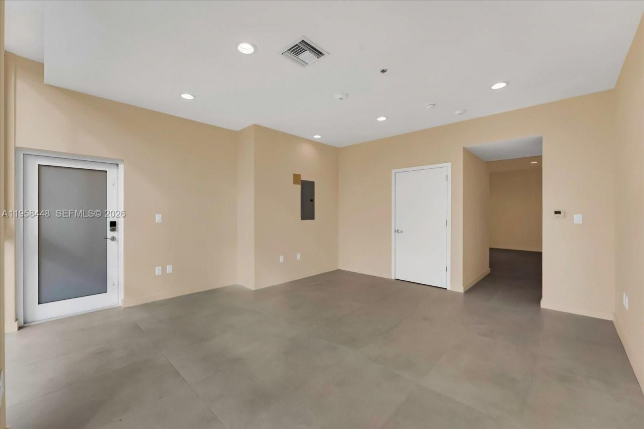 123 NW 14th St , Unit 302, Miami, FL 33136 Photo