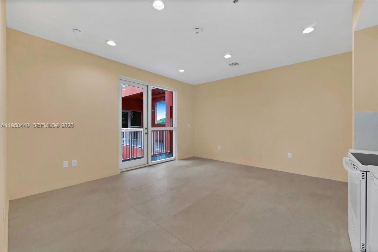 123 NW 14th St , Unit 302, Miami, FL 33136 Photo