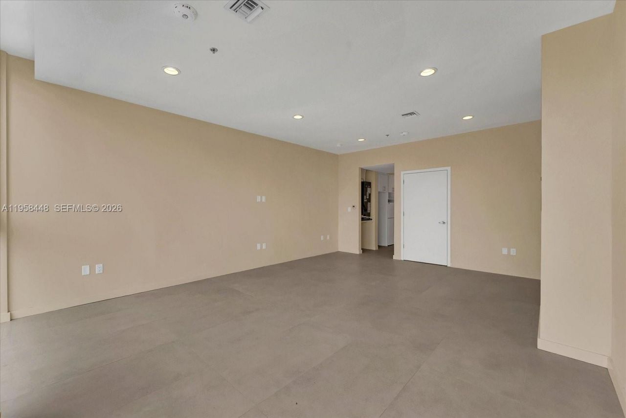 123 NW 14th St , Unit 302, Miami, FL 33136 Photo