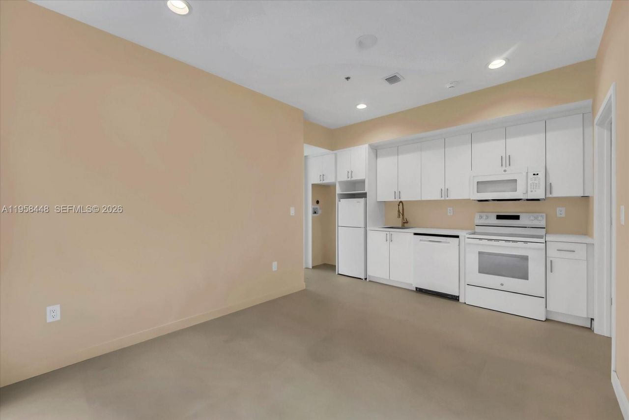 123 NW 14th St , Unit 302, Miami, FL 33136 Photo
