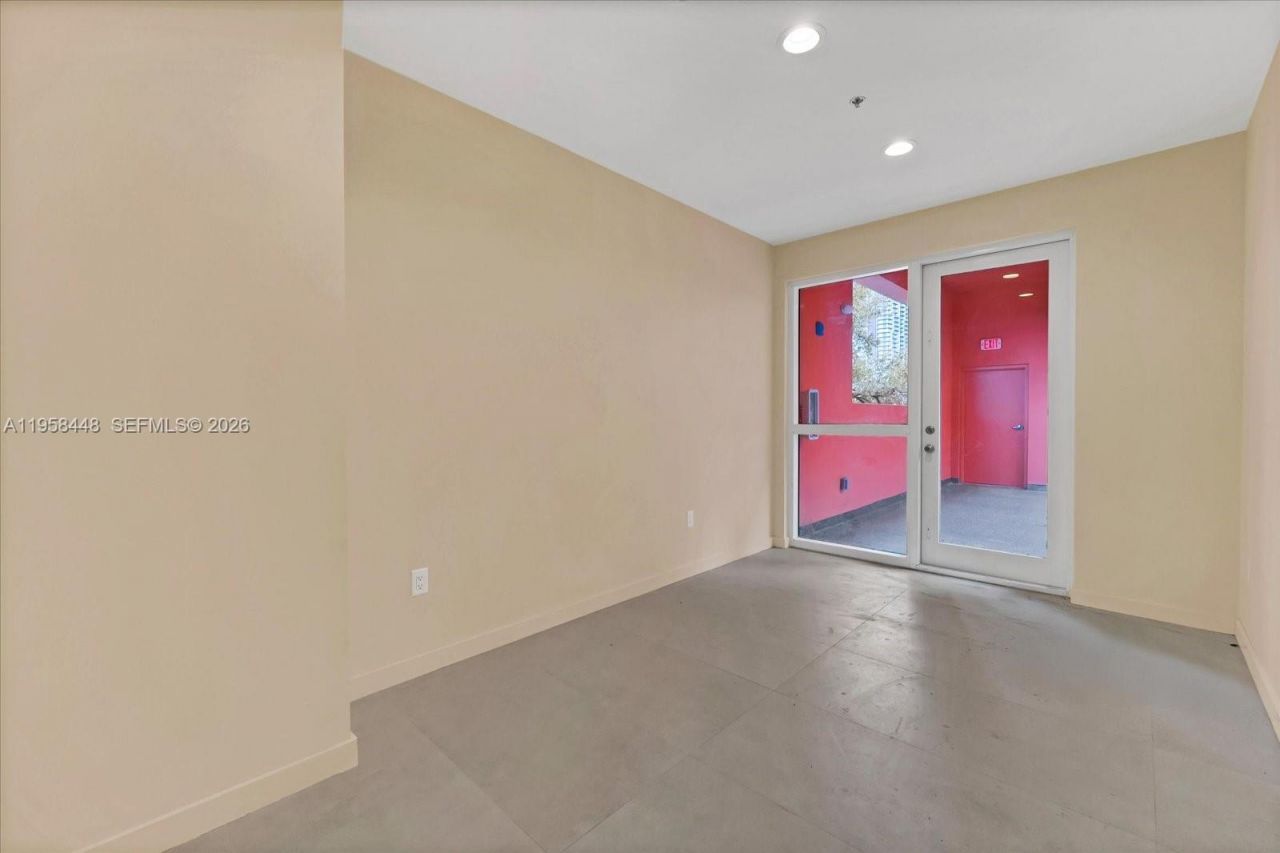 123 NW 14th St , Unit 302, Miami, FL 33136 Photo