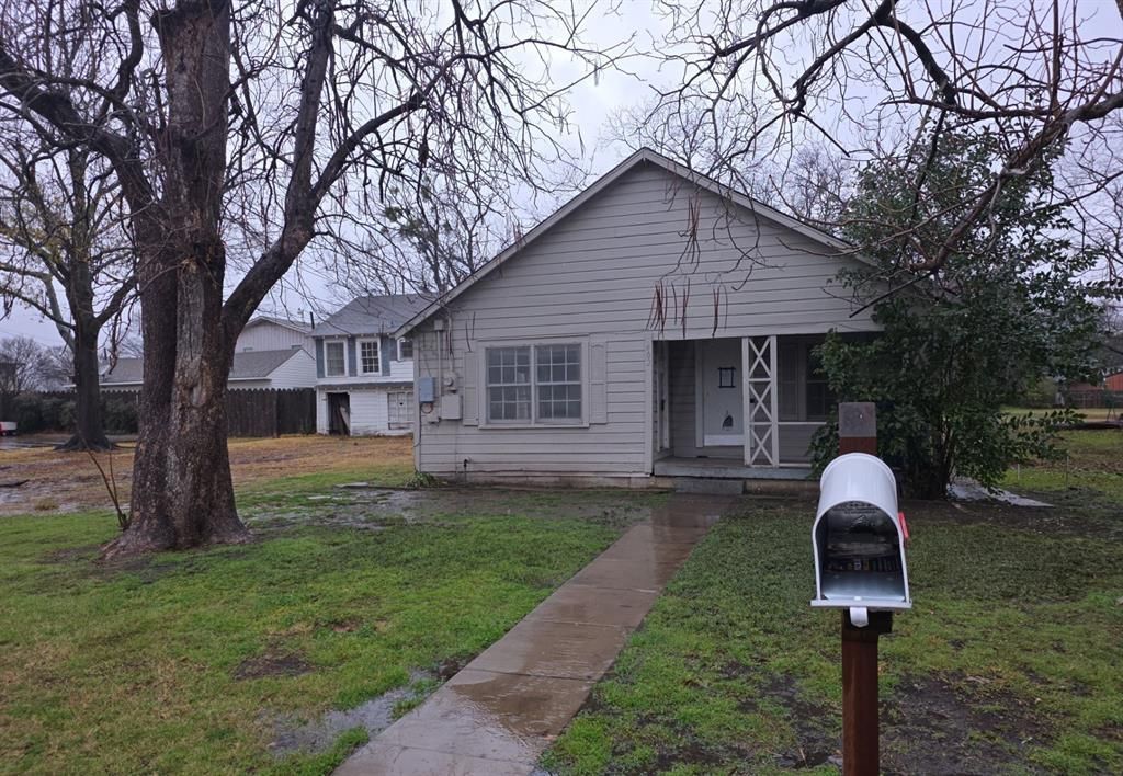 402 W 4th Street, Unit 1, Kaufman, TX 75142 Main Photo