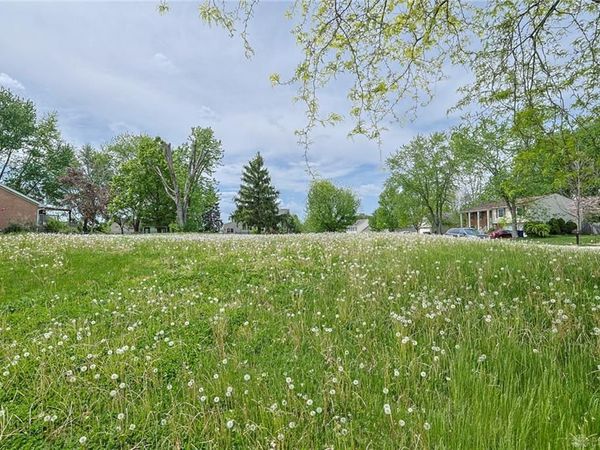 4739 Strathaven Drive, Dayton, OH 45424