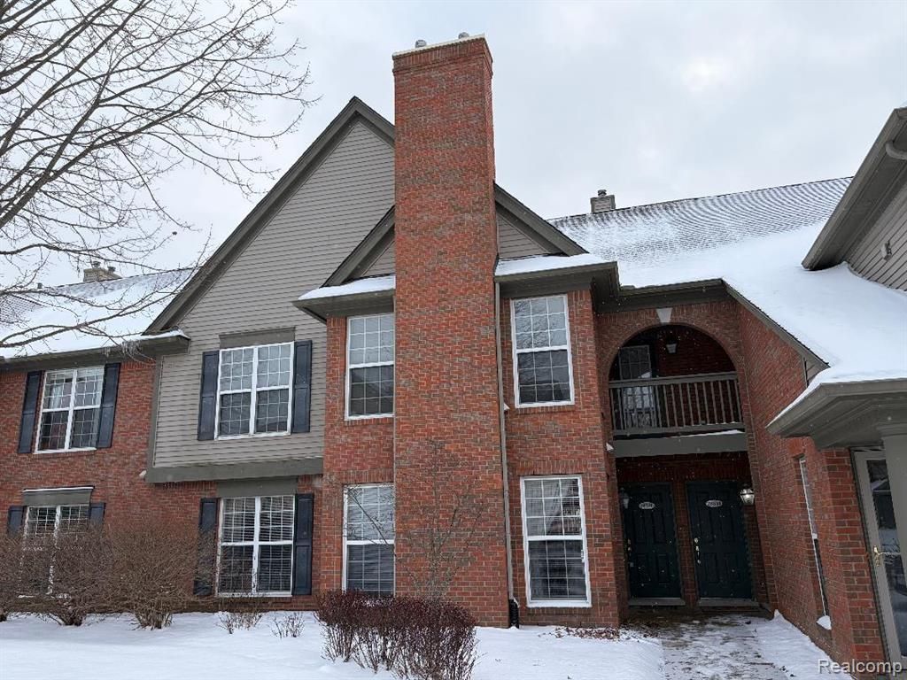 28518 Carlton Way Drive, Novi, MI 48377 Main Photo