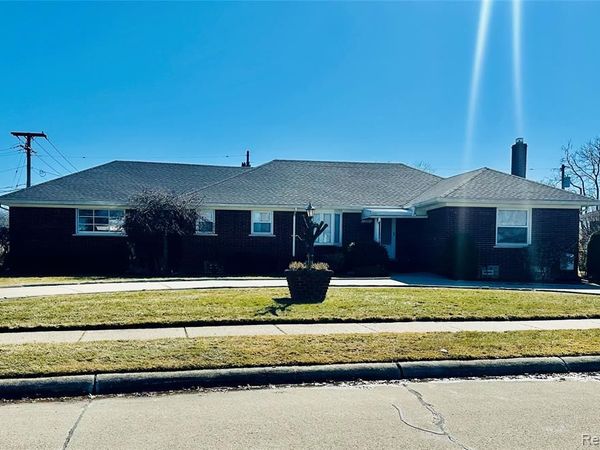 20880 Revere Street, St. Clair Shores, MI 48080