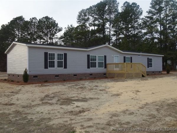 1438 Twisted Hickory Road, Elizabethtown, NC 28337