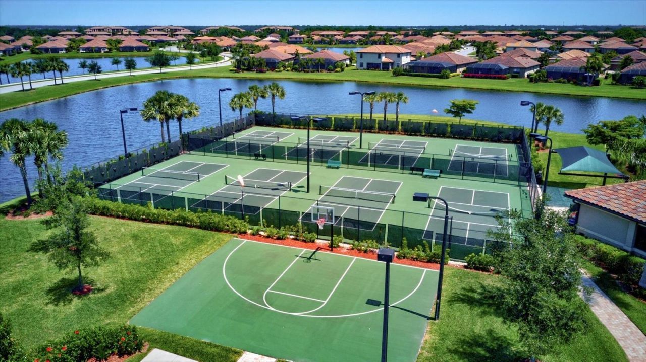 131 Babbling Brook Run, Bradenton, FL 34212 Photo