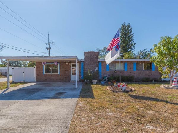 4102 W FAIRVIEW HEIGHTS, TAMPA, FL 33616