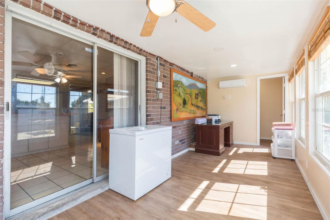 4102 W Fairview Heights, Tampa, FL 33616 Photo