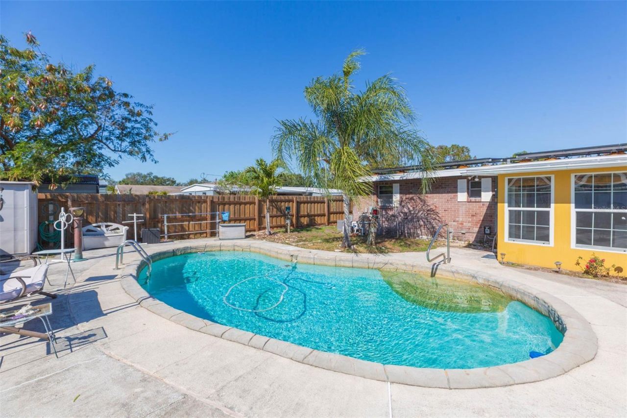 4102 W Fairview Heights, Tampa, FL 33616 Photo