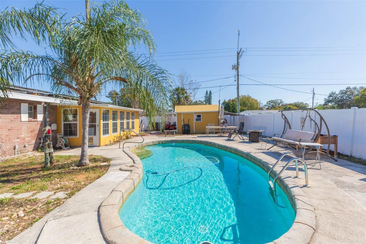4102 W Fairview Heights, Tampa, FL 33616 Photo
